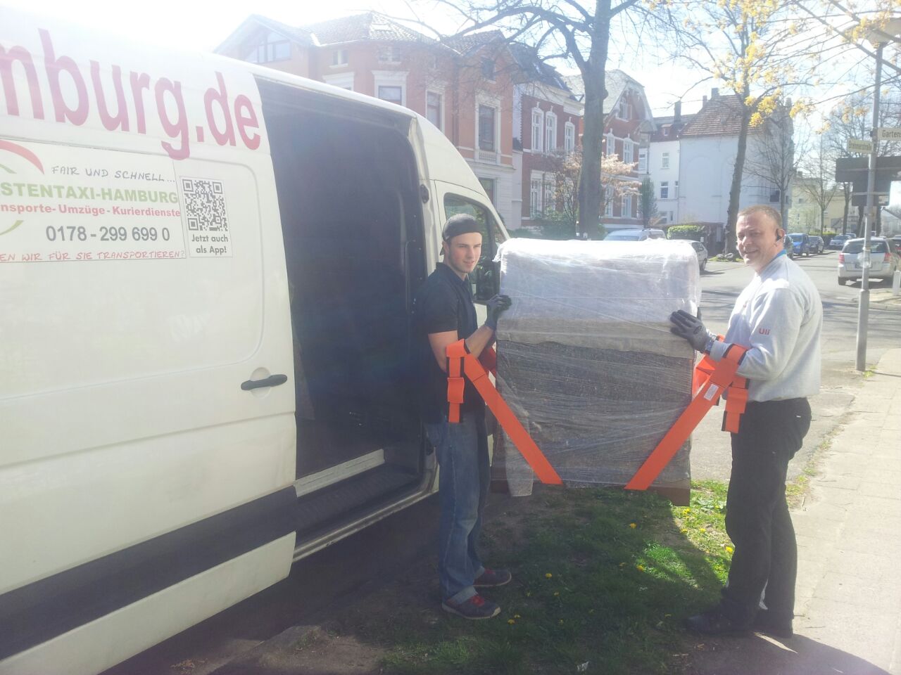 WIR SIND DIE NETTEN VOM LASTENTAXI.HAMBURG